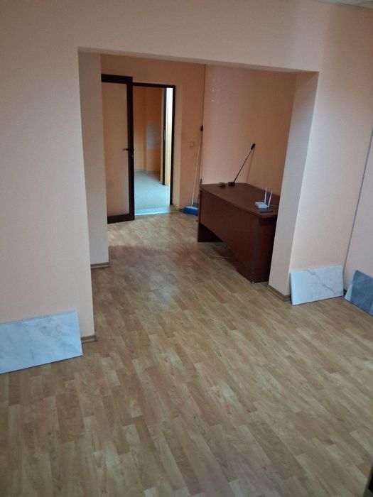 Продава се Четиристаен апартамент в София, Дружба 2 - 130 кв.м за 942 €/кв.м - Снимка #2