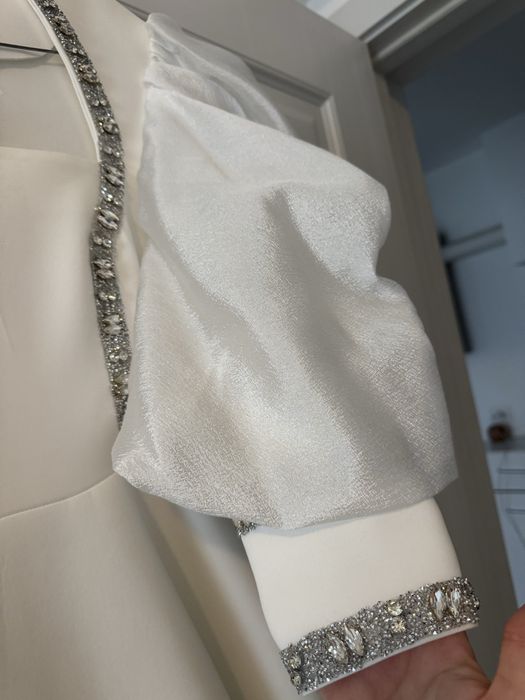 Rochita eleganta de vanzare