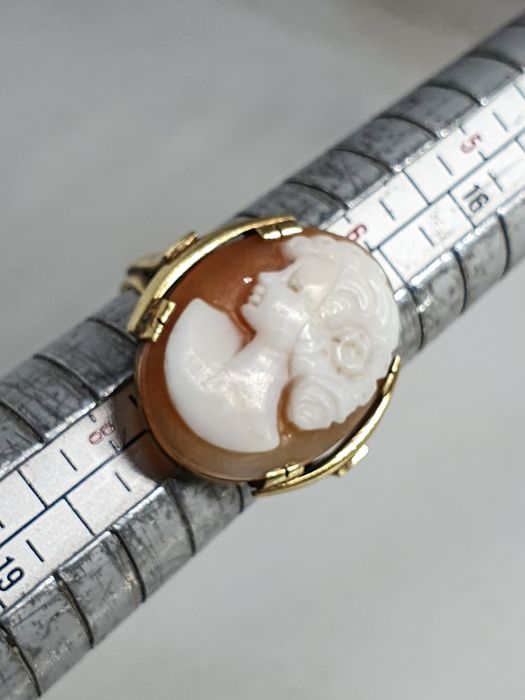 Inel vintage din aur de 14K cu camee – mărimea 55 – 4,95 g