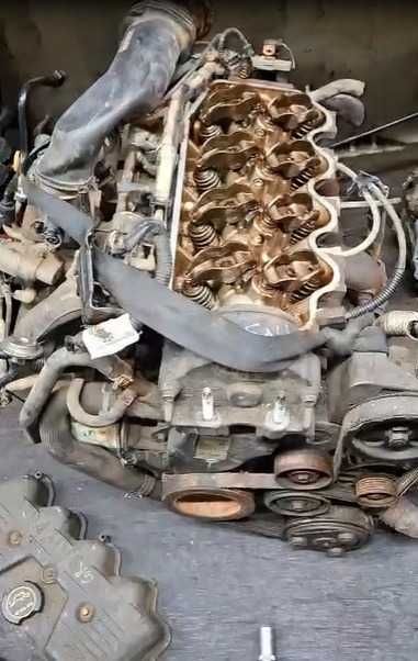 Двигатель Split Port, YS4E Ford Focus бек