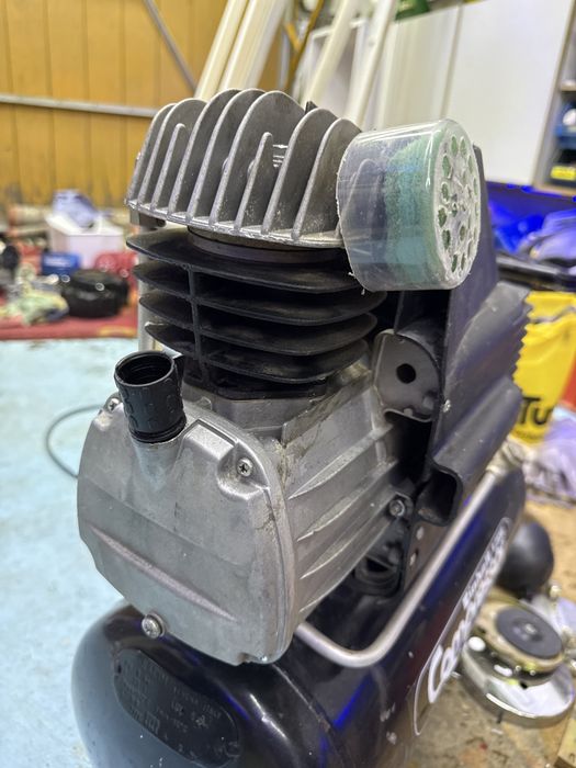 Compresor Aer Einhell K2230 / 24L / 8 bar
