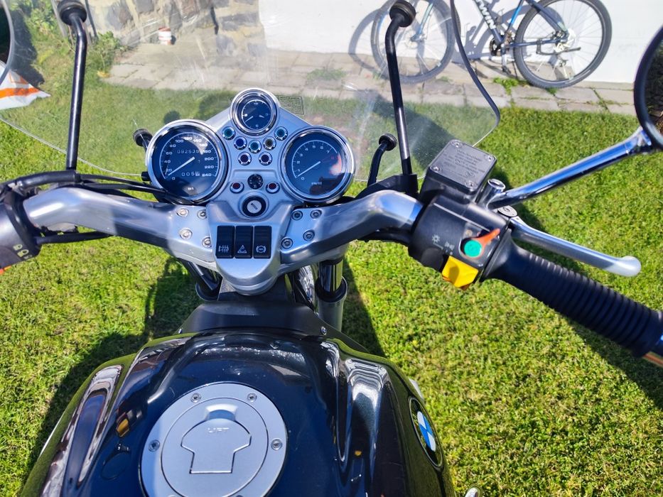 BMW R 1100 R motocicleta