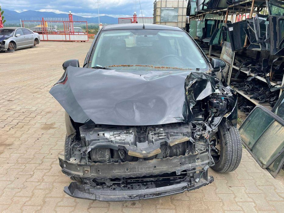 Мазда 2 / Mazda 2