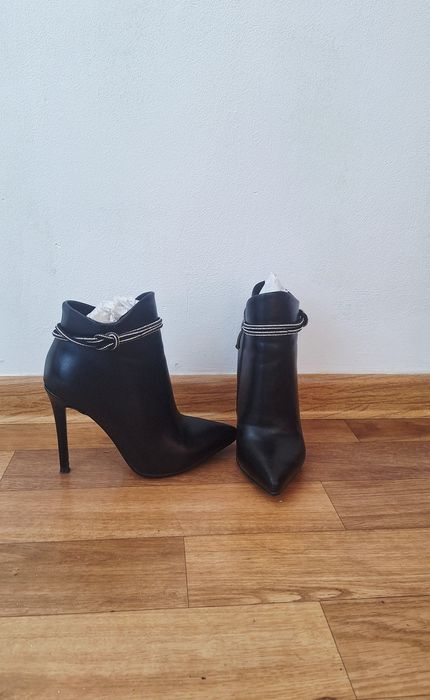 Продаются полусапожки. 7500 тг.