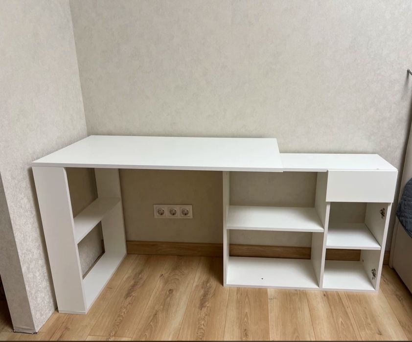 Новые столы разные модели