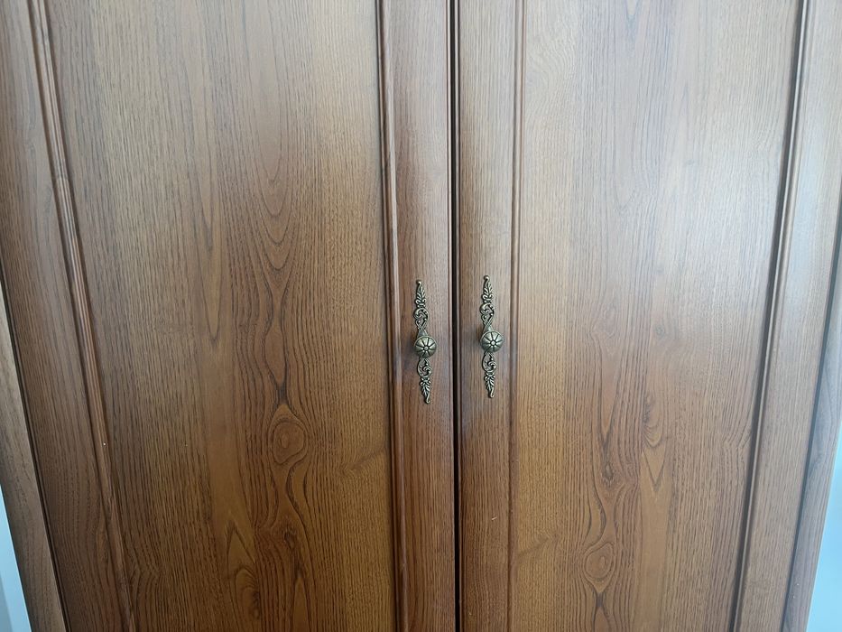 Продам шкаф посудный б/у