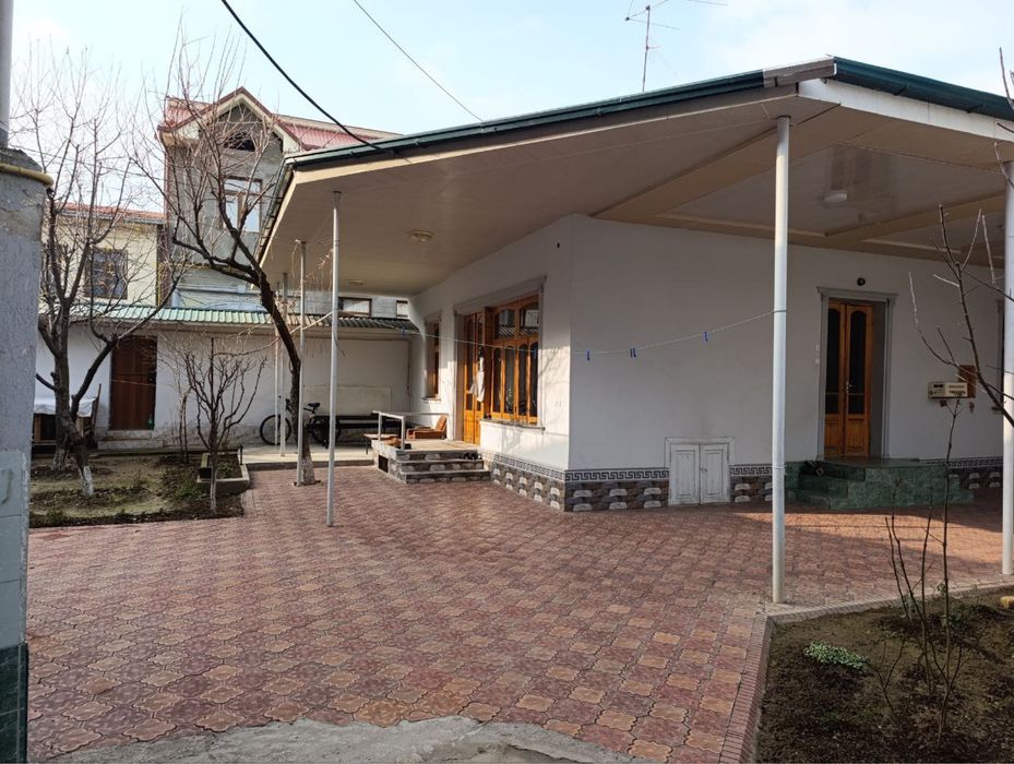 Кукча, дом угловой 4 сотки, 5 комнат.