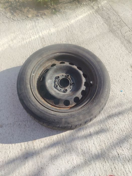 Vând rezervă BMW e46  E39 etc plus două anvelope bonus