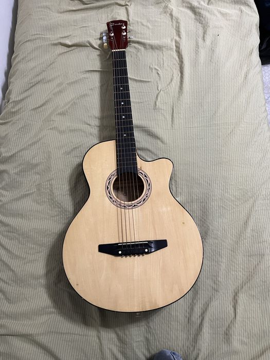 Продается гитара