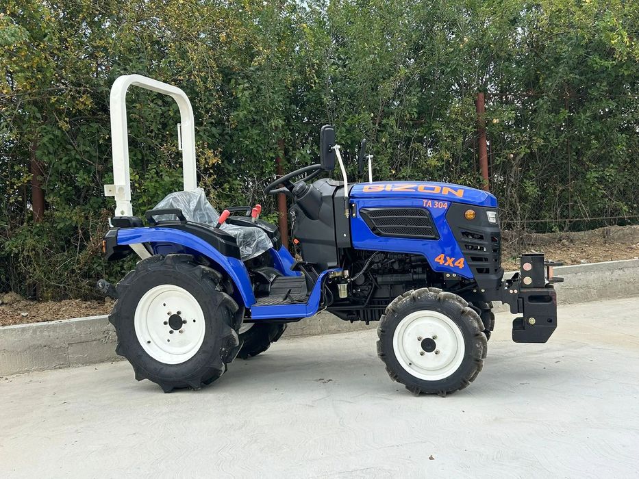 Bizon TA304, 30 CP, 4x4, motorizare 4 cilindri Tractor NOU Bizon TA304, 30 CP, 4x4, motorizare 4 cilindri