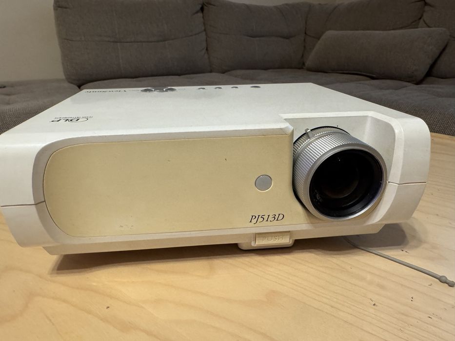 Проектор ViewSonic PJ513D — отлично състояние, готов за работа