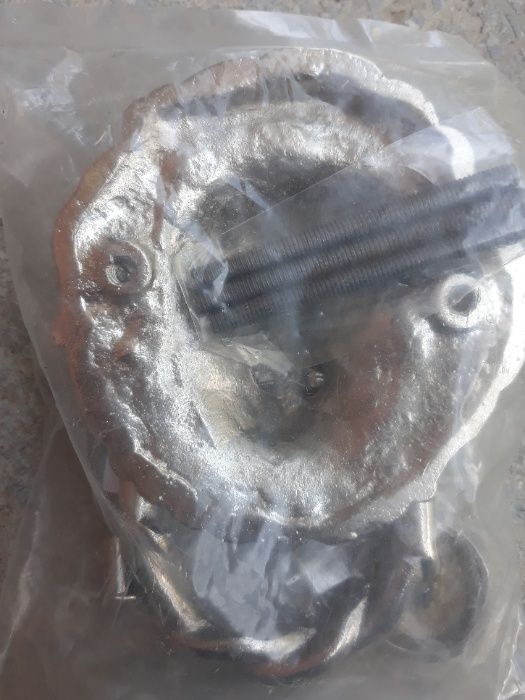 Месингово чукало за врата лъвска глава