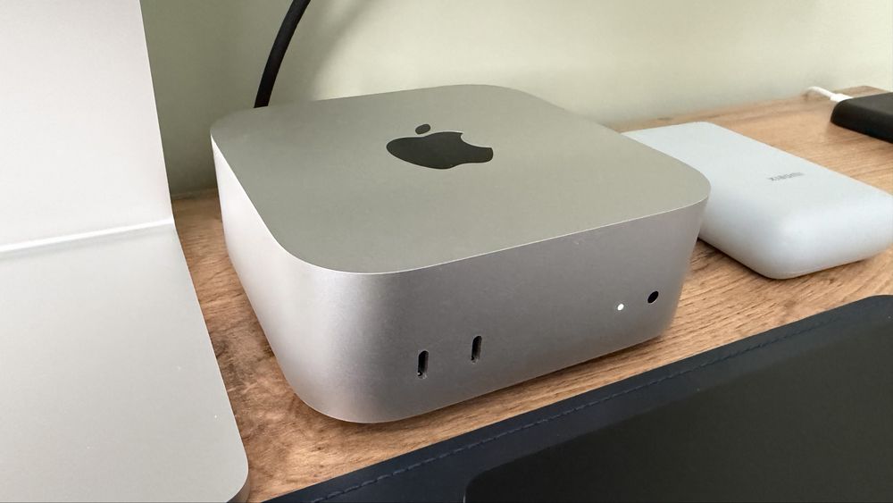 Mac mini m4 + клавиатура и трекпад Apple
