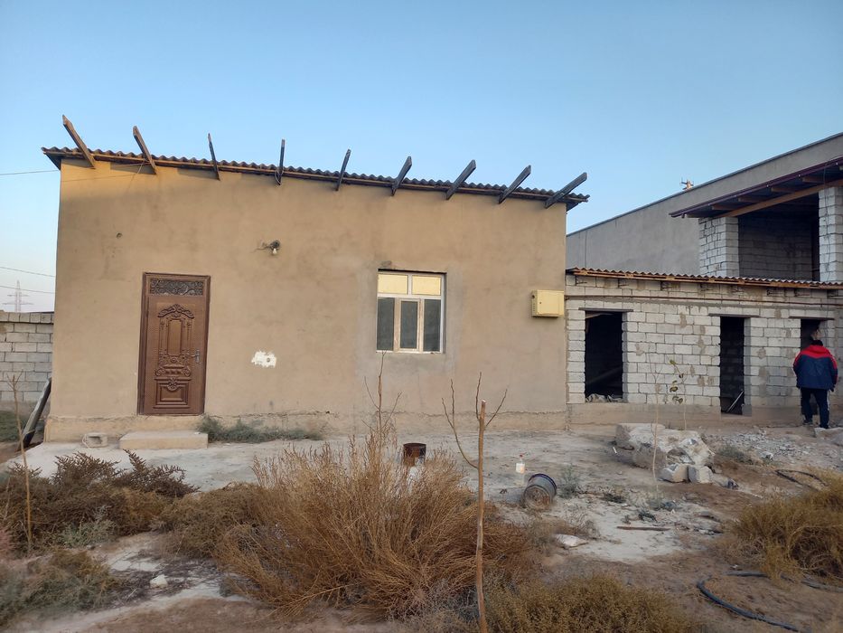 Ховли уй сотилади срочна