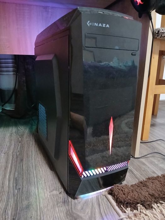 Vând calculator gaming