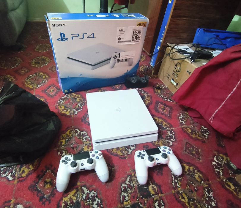 Playstation 4 slim 1tb vzlom