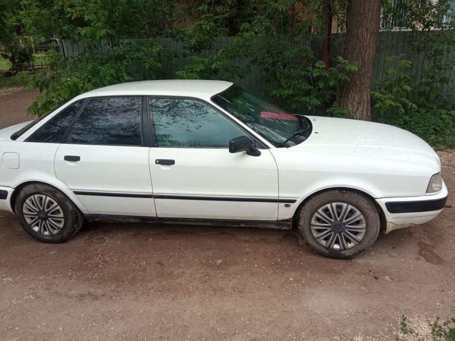 Продам Audi 80 B4