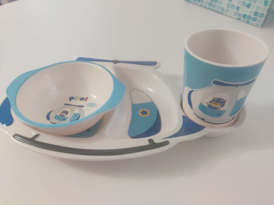 Set farfurie, castronel, pahar copii