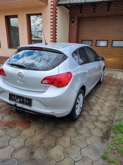 Opel Astra J 1.4 benzina