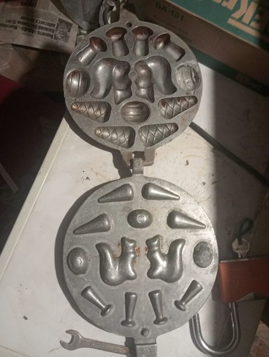 Продам вафельницу