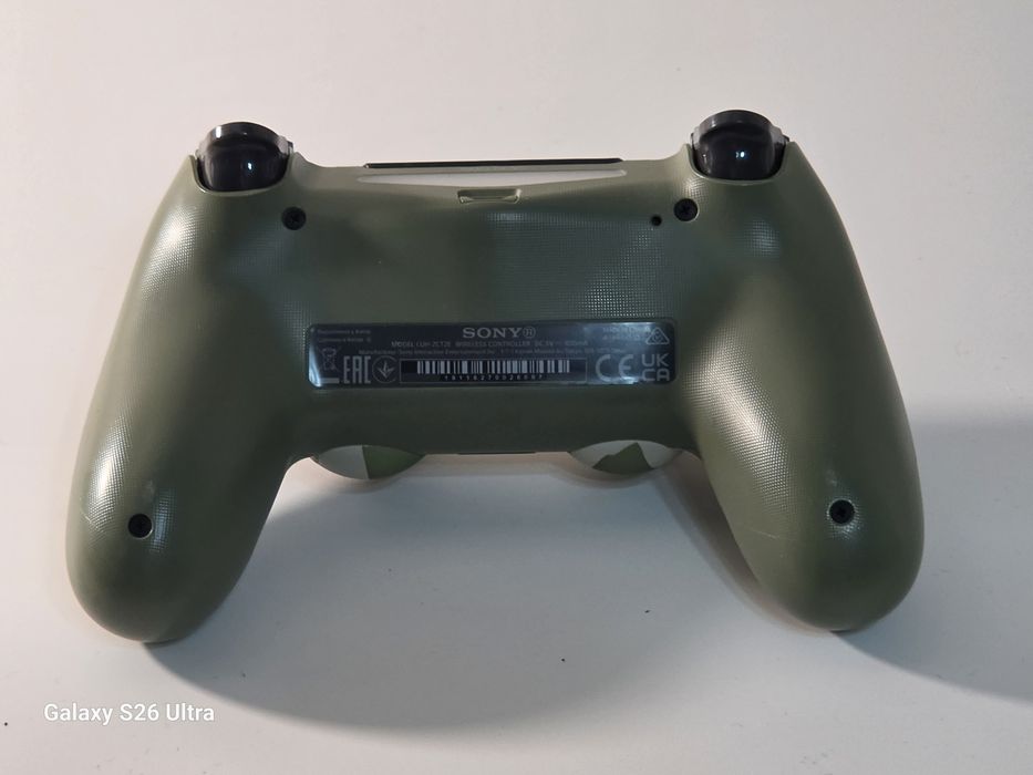 Оригинал: Геймпад DualShock 4 v2 (Green Camouflage) — Идеальное состоя