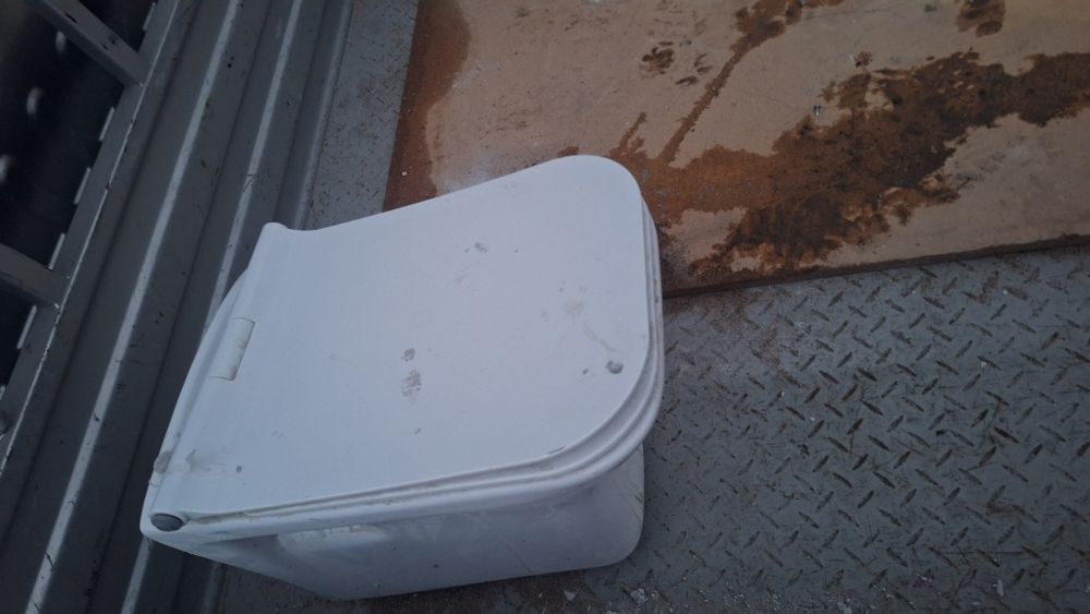 Унитаз Б/у строительный