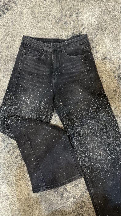 Дамски дънки с камъни