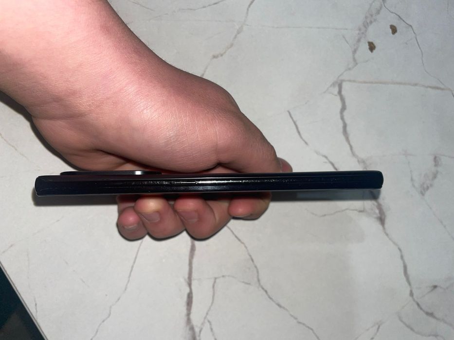 Продам телефон оппо Рено 8 т 5 g