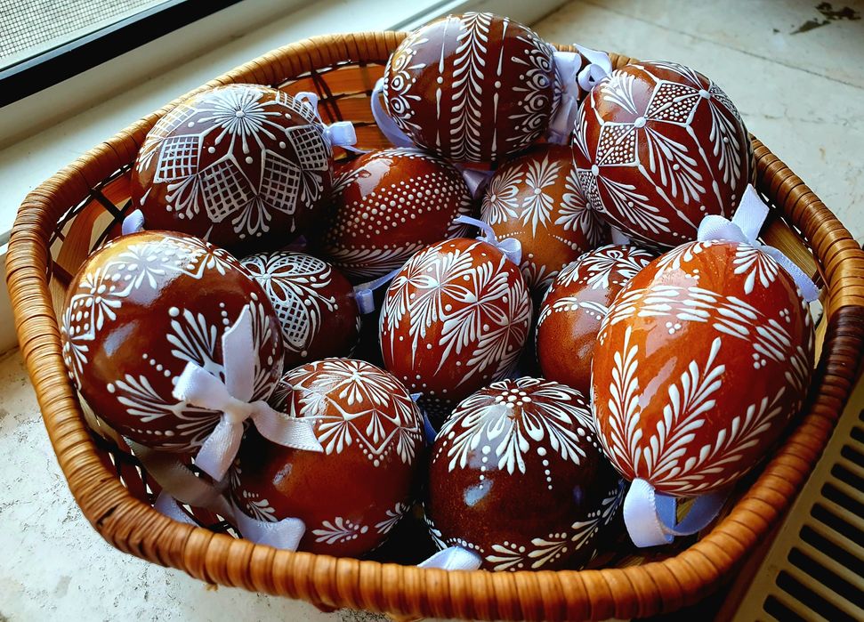 Oua incondeiate  pentru decor