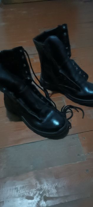 Продаются сапоги