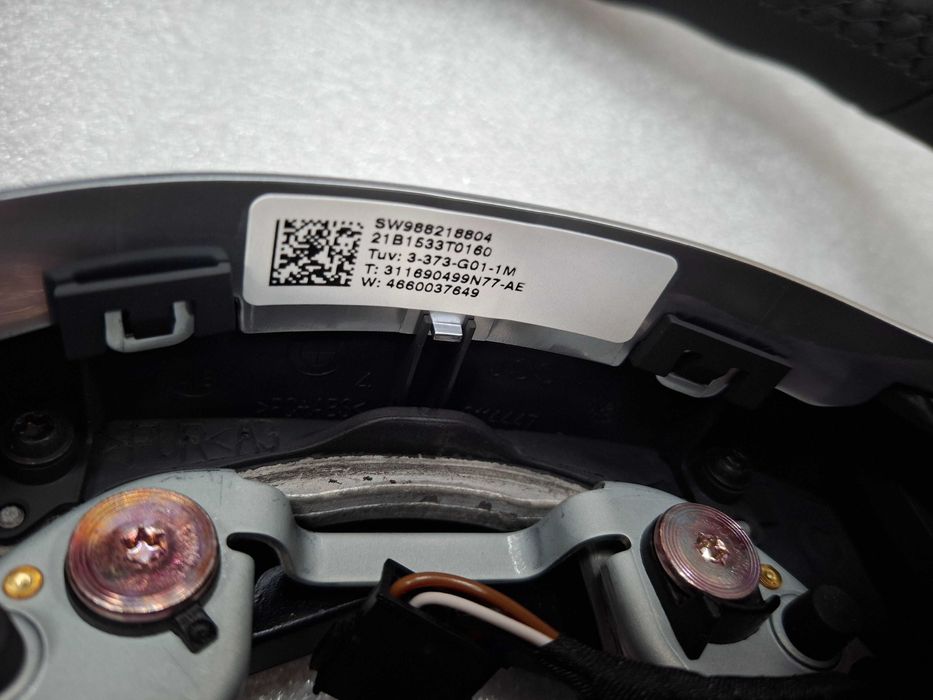 Нов Оригинален M волан за BMW G20 G22 G30 G05 G06 G01 G02 G26 G07 G Serie Г серия