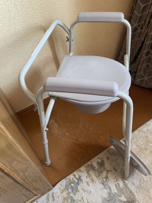 Стул клозетный туалет