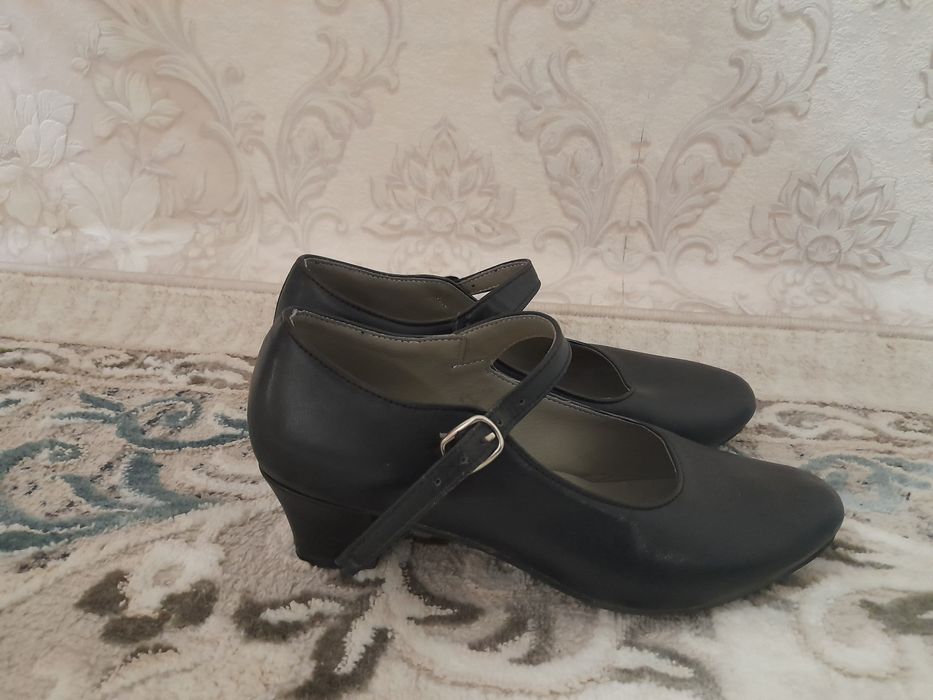 Туфли новые в продажу.