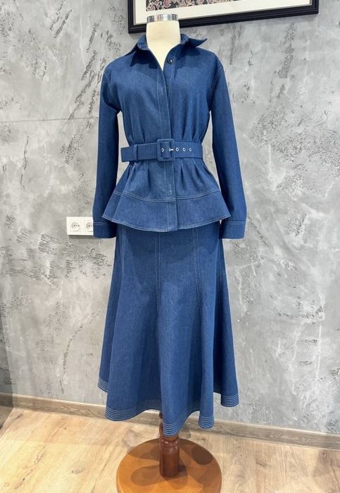 НОВЫЙ джинсовый костюм