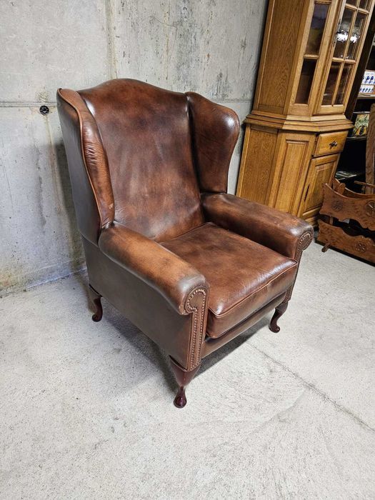 Кресло в стил Честърфийлд (естествена кожа)