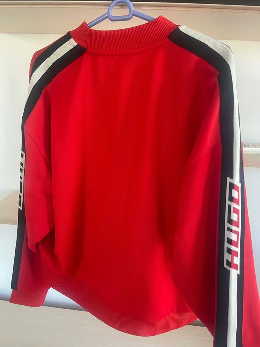 Чисто ново горнище Hugo