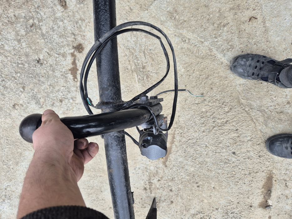 Продавам теглич за опел астра