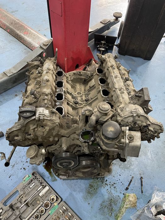 Двигатель m273 обьем 4.7 с w221 , был расход масла