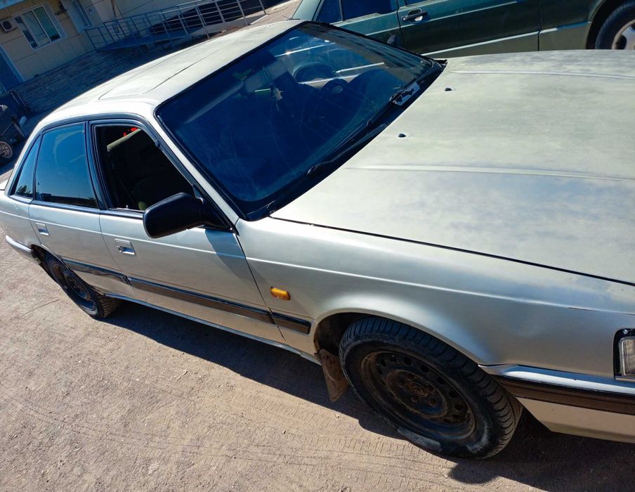 Продаётся автомобиль Mazda 626