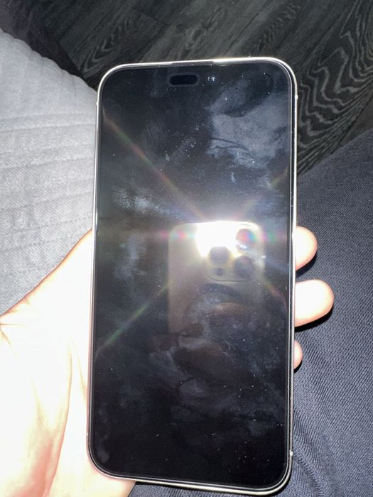 Продам iphone 15 pro max 256