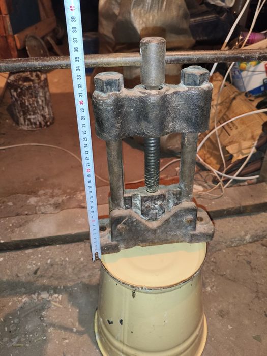 Тиски трубные советские