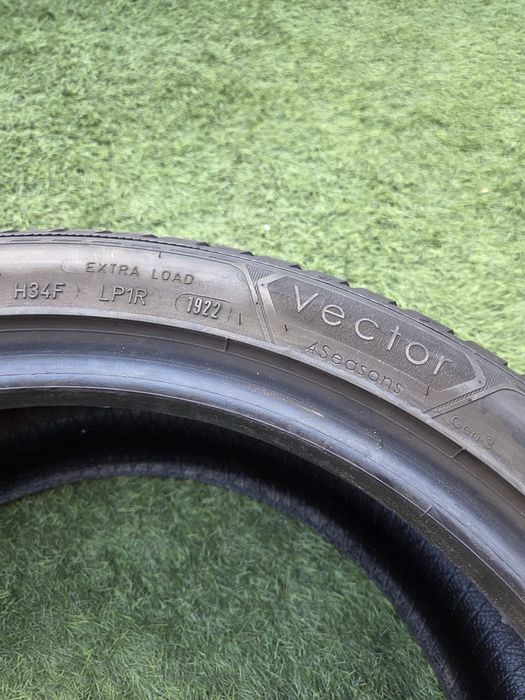 225 45 18 Goodyear