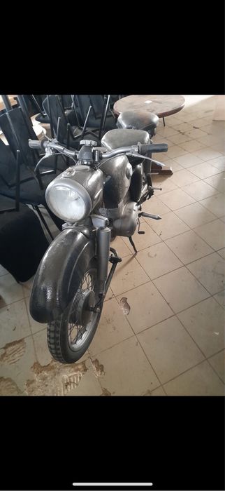 Motocicleta retro MZ an 1963