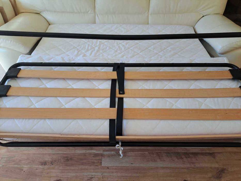 Диван от еко кожа