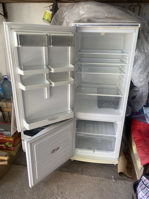 Продаю холодильник атлант