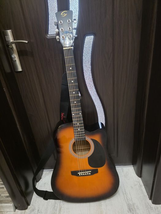 Електро-акустична китара