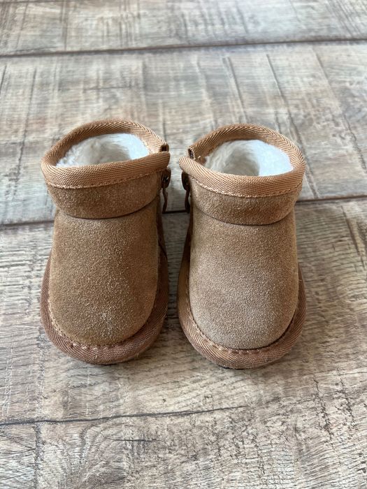 Бебешки ботушки номер 16