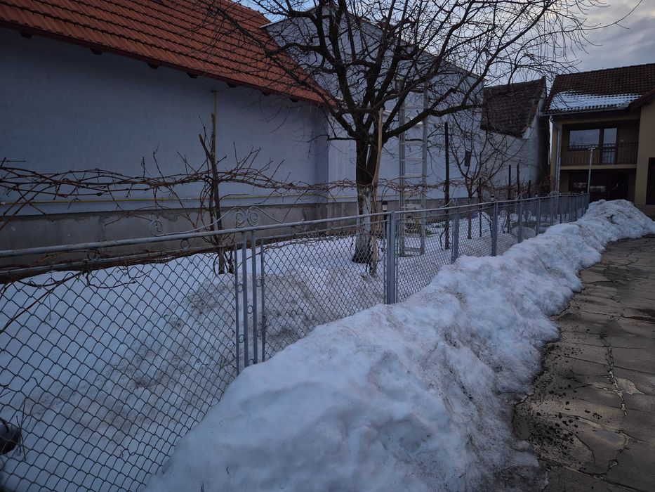 Gard metalic din teava si plasa