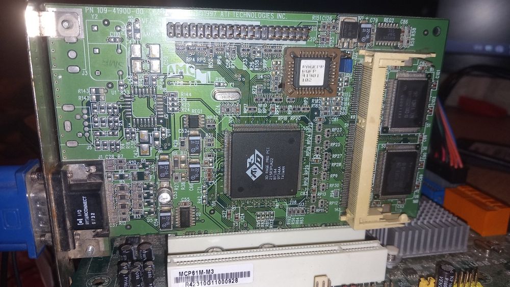 Placa video ATI 3D Rage Pro 4MB PCI de colectie (Vintage PC)