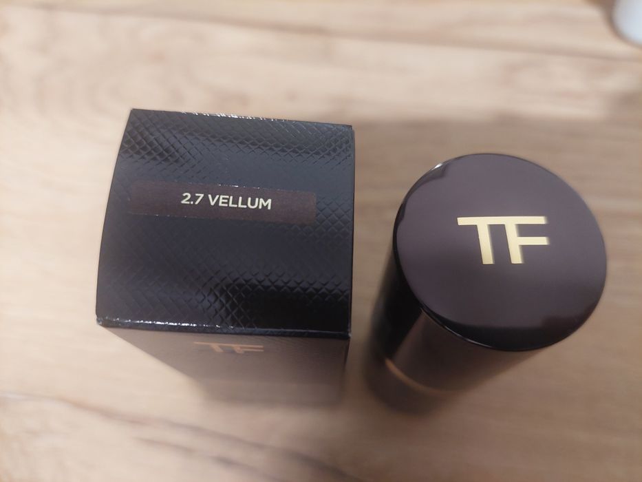 Tom Ford тон в стике, оттенок 2.7 Vellum